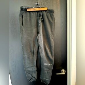 Essentials Fear of God Sweats